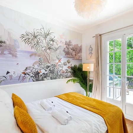 Apartment Big With Private Garden *