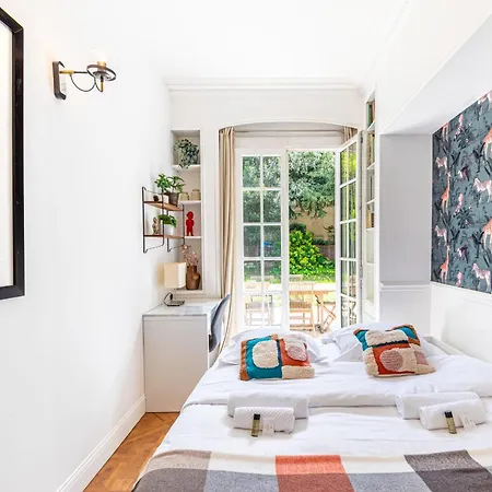 Apartment Big With Private Garden
